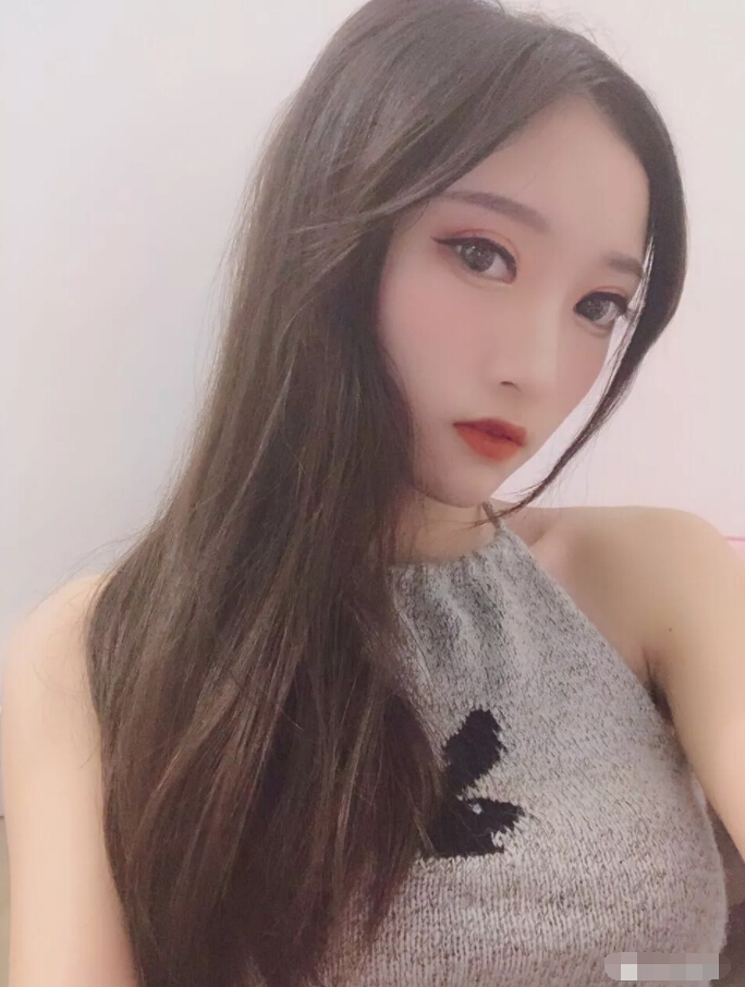 让人喜欢的美女主播