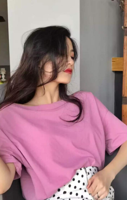 美女主播视频在线 爱上主播吃东西都性感1