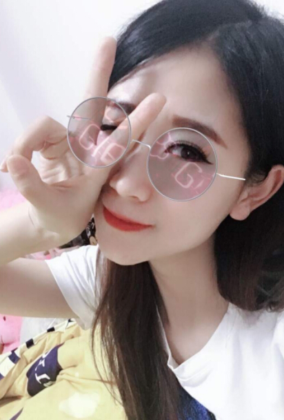 美女直播间在线