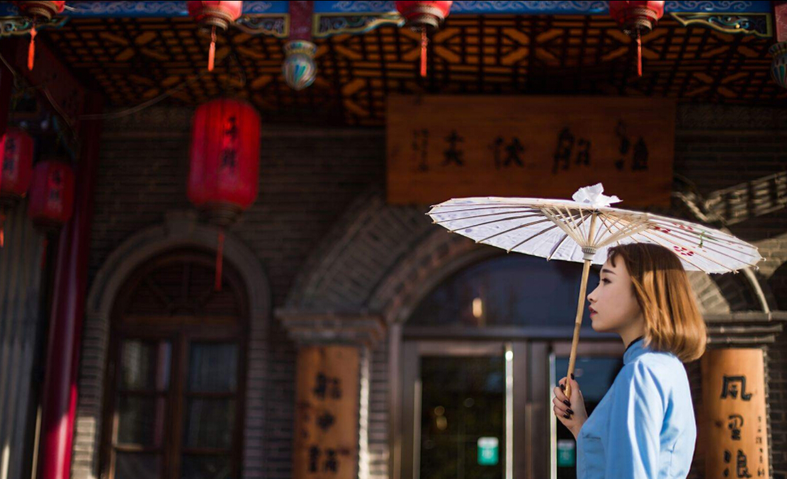 网聊聊天室在线 美女主播有你足够——招财月