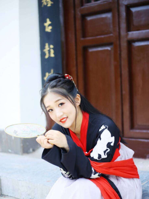 美女直播间在线聊