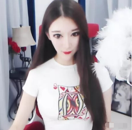 美女主播在线聊 大哥竟然是冰阔落