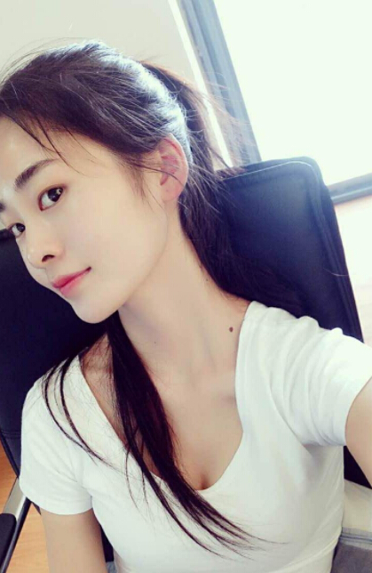 美女直播间视频