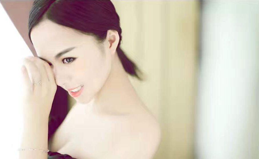 美女直播间聊天