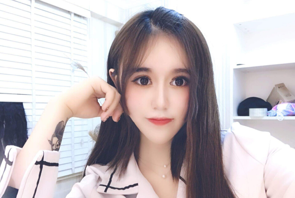 美女视频在线直播 喜提皇冠只因你的爱——小桃北
