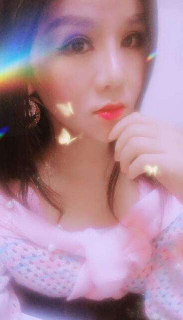 美女主播在线聊天 主播也需要陪伴——紫轩