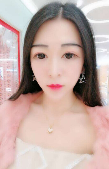 美女直播间观众