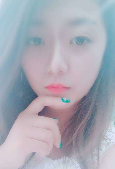 美女主播好爽朗