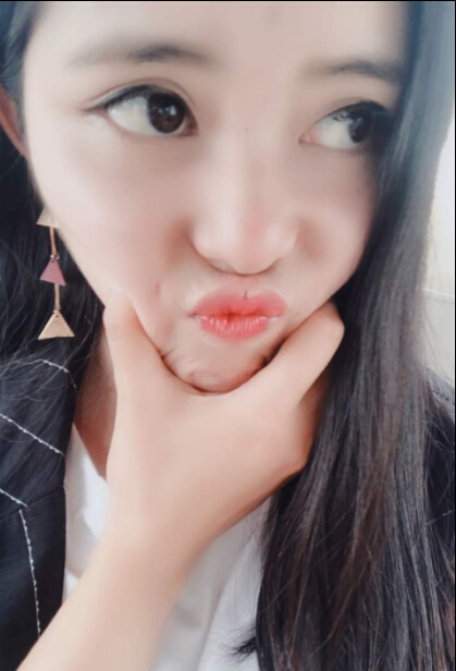 美女主播直播室