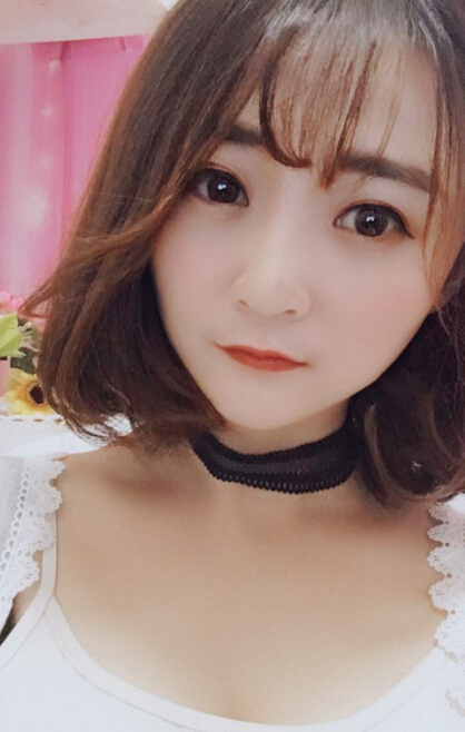 美女直播间聊天