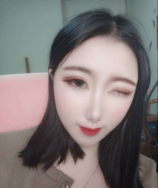 美女直播间喜欢