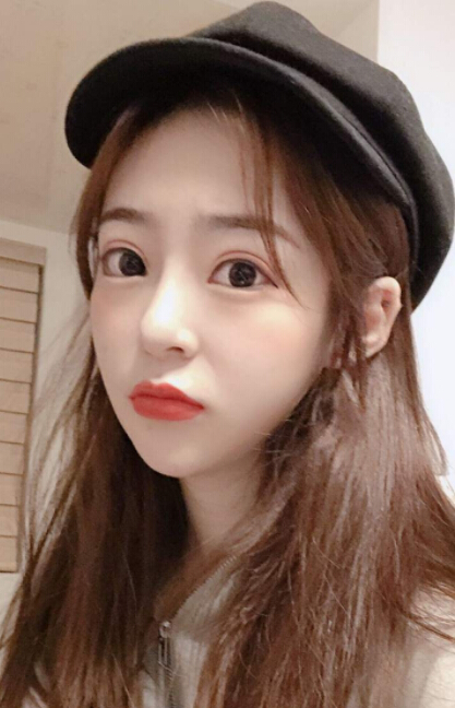 美女主播比韩国