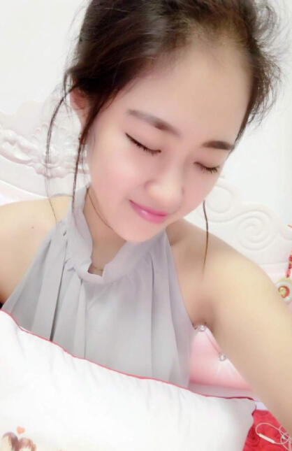 美女主播聊天室网站 主播平安夜来送平安果——高晓珊