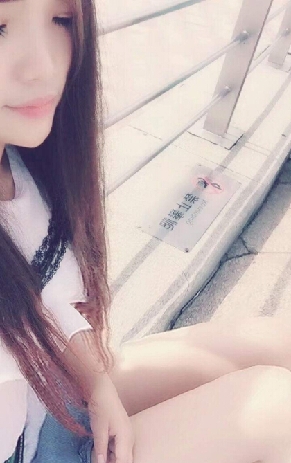 美女直播间视频