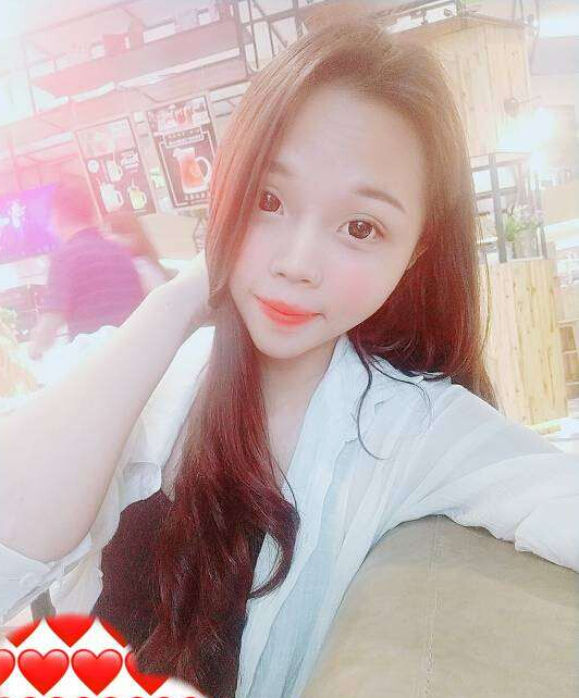 美女直播间聊天