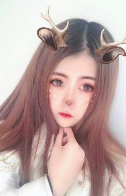 美女直播间聊天