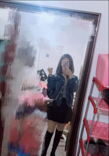 美女直播间话题