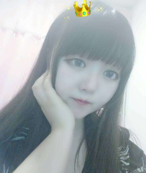 美女主播间视频 这位主播要横着走——小螃蟹