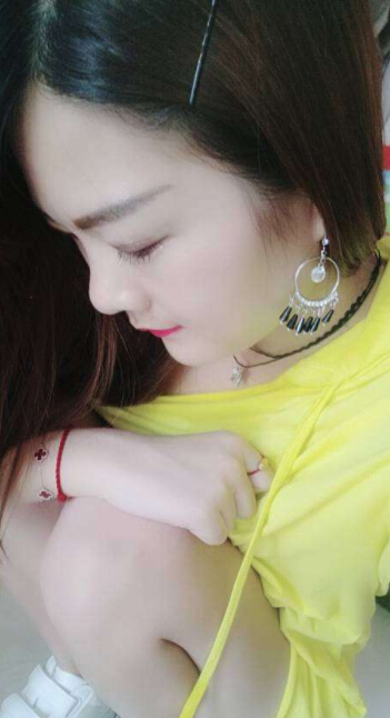 美女直播间视频 酒后想有你来陪伴——悦宝