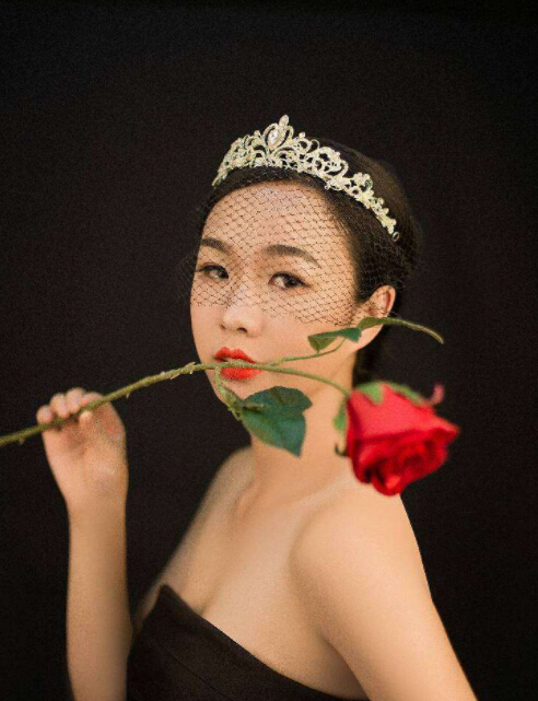 美女直播间视频