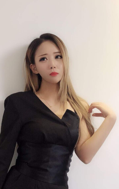 美女直播间哪个更漂亮 美女眼睛会说话——苏妲己
