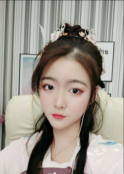 美女直播间视频聊