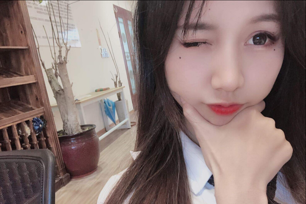美女直播间视频聊