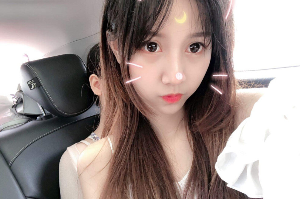 美女直播间视频