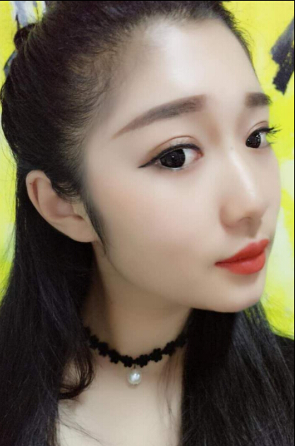 美女直播间宠爱