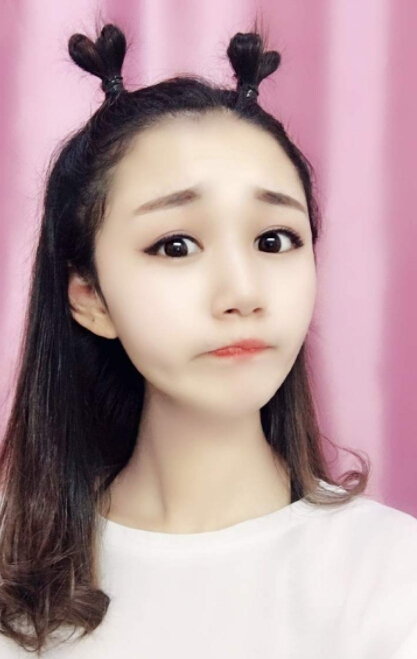 美女主播新发型