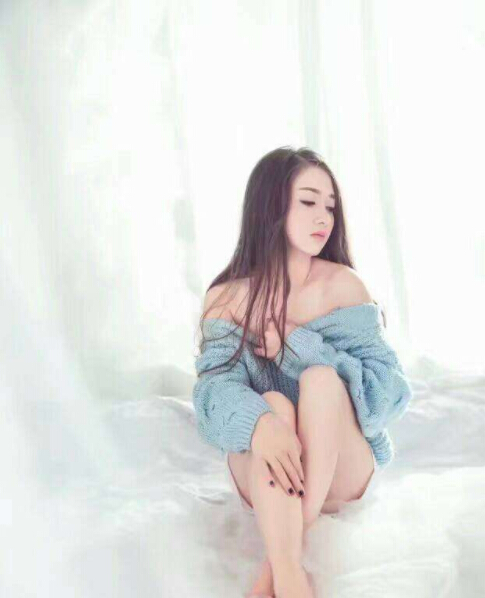 美女主播很清纯
