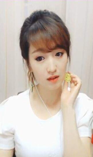 美女直播间清纯