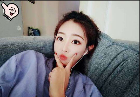 美女主播很漂亮