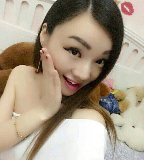 美女直播间视频