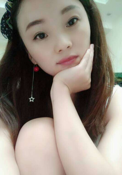 美女主播小狐狸