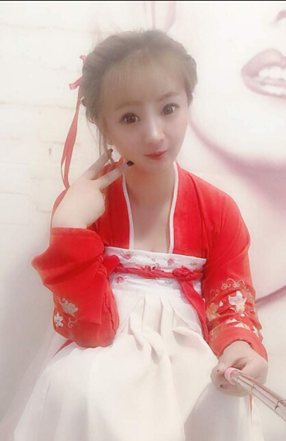 美女主播爱古装