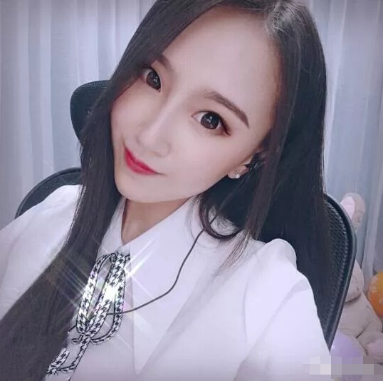 美女直播间视频 微醺的感觉是恋爱