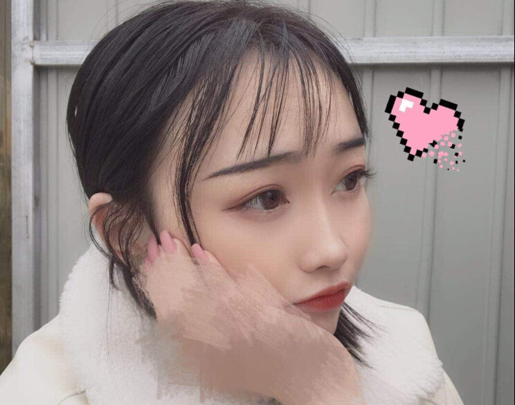美女直播间视频聊 美女主播在谁的眼里——月