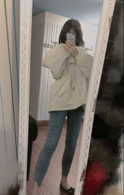 美女主播求关心