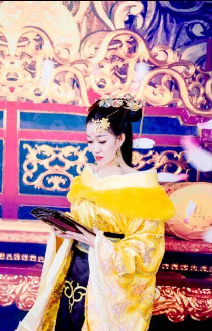 美女直播间视频聊