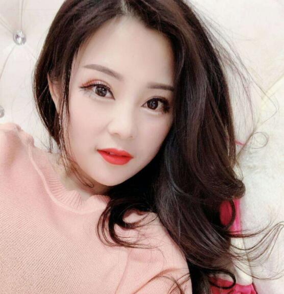 美女直播间观众