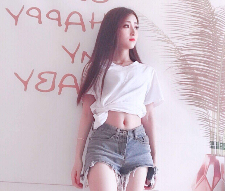 视频直播间美女聊