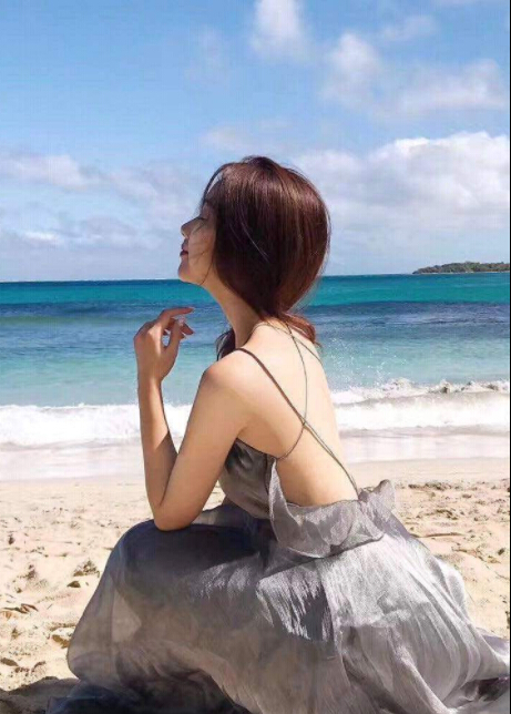 美女直播间视频 观众刷这个让众人围观——雨