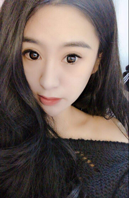 视频直播间美女