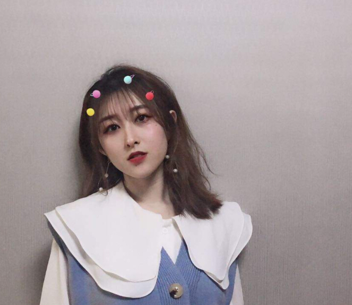 视频直播间美女聊 杨烁索要天价片酬剧组停工