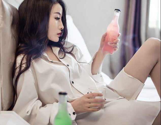 美女直播间爱聊