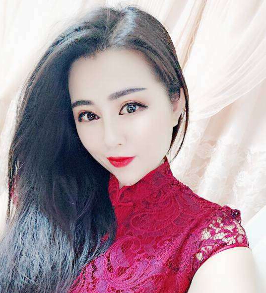 性感美女主播视频聊天室 小心掉进沟里出不来——于小妍