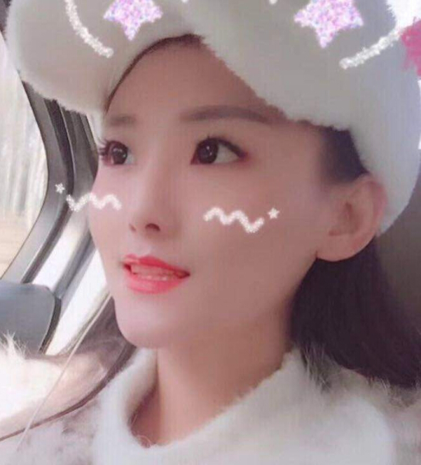 美女主播很魅惑