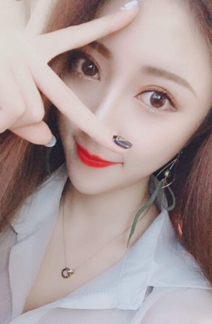 清纯美女主播视频聊 大哥称被主播祸害——歆儿
