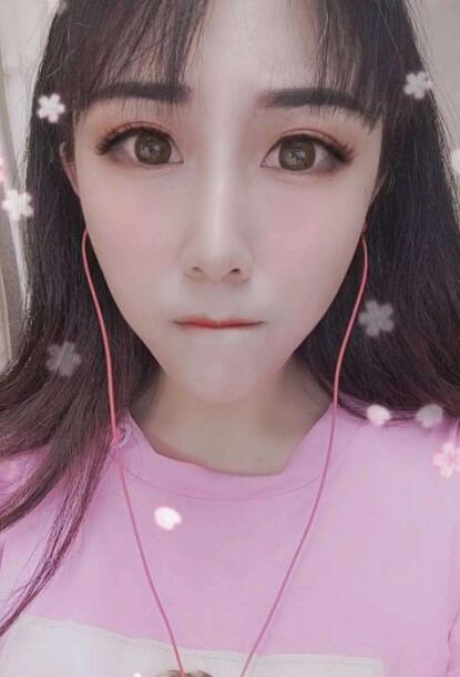性感美女主播视频聊 主播等你来推倒——朵朵
